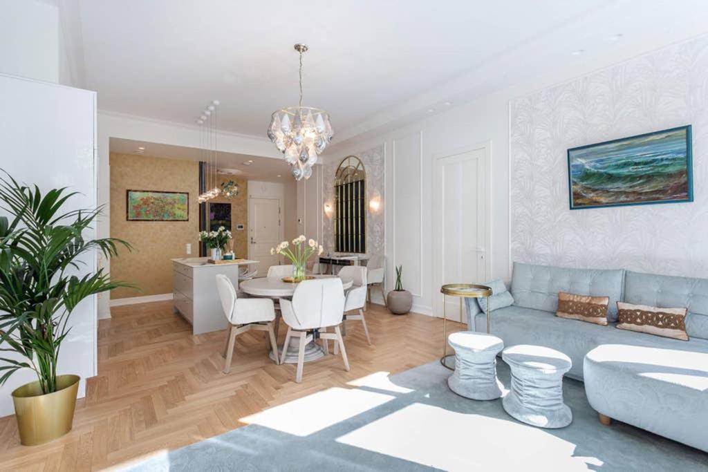 Jogailos Residence Peaceful Old Town Luxury 3 Bdr, 2 Bthr, Free Garage, Top-Speed Wifi Βίλνιους Εξωτερικό φωτογραφία