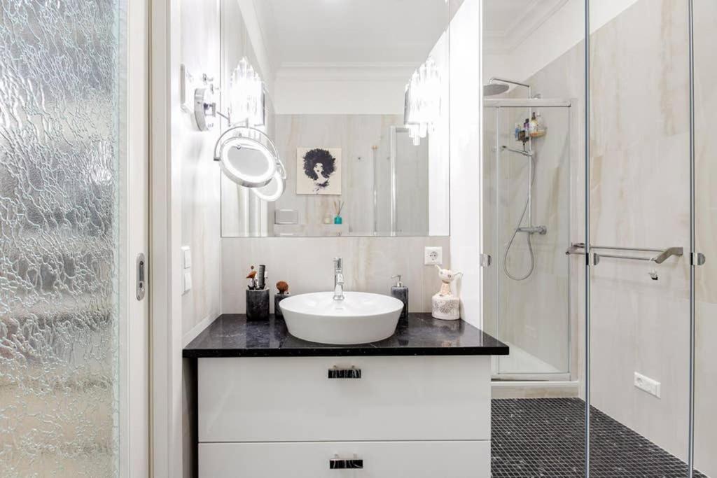 Jogailos Residence Peaceful Old Town Luxury 3 Bdr, 2 Bthr, Free Garage, Top-Speed Wifi Βίλνιους Εξωτερικό φωτογραφία